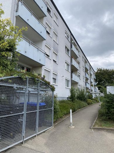 Sehr gepflegte 1-Zimmer-Wohnung in Sindelfingen Goldberg, 300m zur S-Bahnhaltestelle, von Privat – Hausansicht