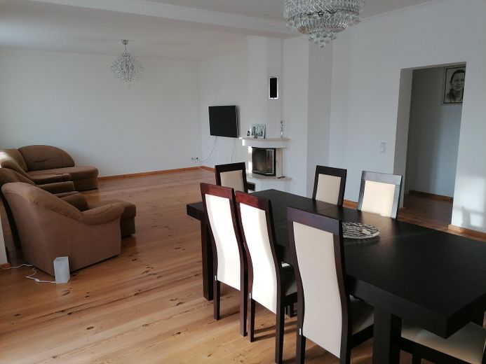 Stilvoll saniertes Herrenhaus auf 3.794 m² Grundstück – Foto 7