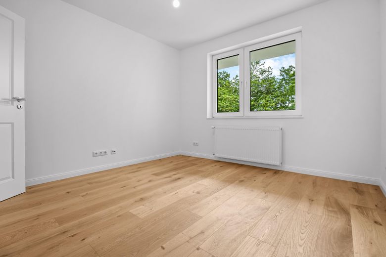 Erstbezug nach Sanierung in Wettbergen: 2 Zimmer mit Loggia – Zimmer 