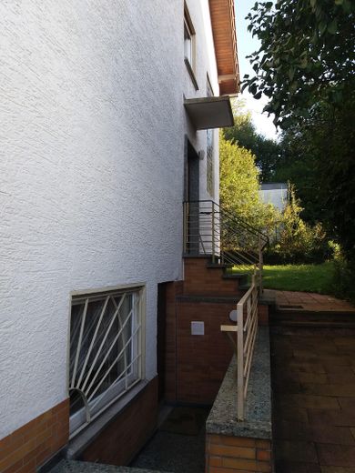 Haus- und Kellereingang