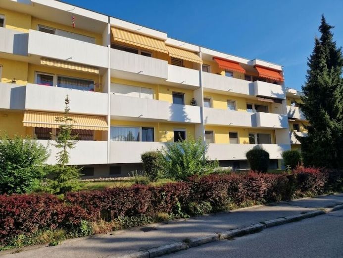 Anlaşmalı planlı 3 odalı daire, ankastre mutfak ve müstakil garajlı – Fotoğraf 1