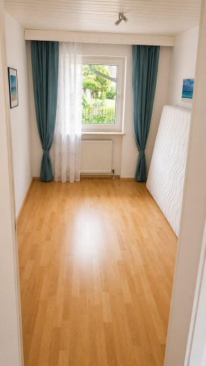 Bungalow bien entretenu avec piscine – Kind 2