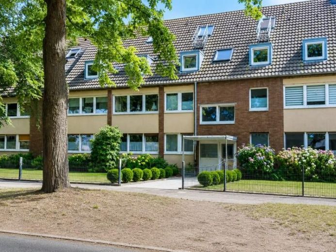 Helle Maisonettewohnung mit Südbalkon in ruhiger Alleestraße – modernes Wohnen in Krefeld-Kempener Feld – Foto 1