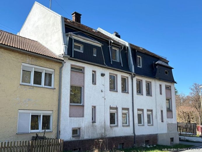 Haus mit Entwicklungsmöglichkeiten bietet  Potenzial für Investoren, Familien oder handwerklich versierte Käufer – VUB0002214-3