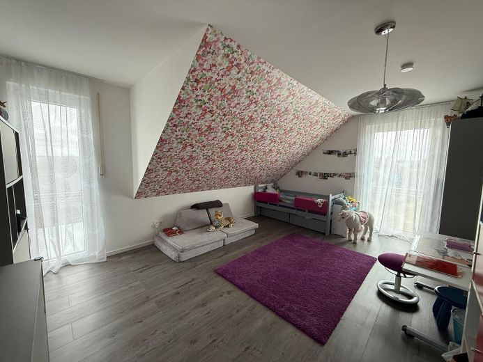 reserviert - Freistehendes Einfamilienhaus in Bestlage von Hbg-Kayh – Feldrandlage, A+, Wärmepumpe – Kinderzimmer mit viel Licht