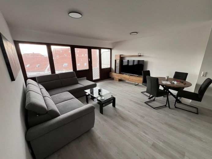 Sanierte und möblierte Wohnung mit Balkon im Herzen von Stuttgart-Vaihingen – Foto 6