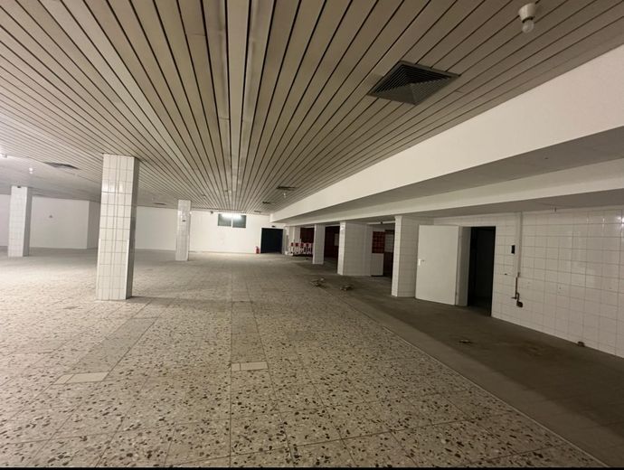 Ladenlokal Einzelhandel Halle Lager Praxis Gewerbe Gastro Sporthalle Freizeit zu vermieten – Foto 14