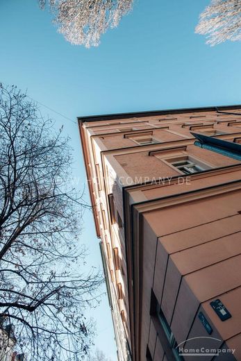 Exklusive, voll möblierte 2-Zimmer-Wohnung in begehrter Lage von Haidhausen – 95f5b1b23ac9c8dacd8204be28c0917116d5e00c.jpg