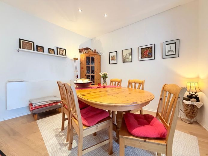 Renoviertes Einfamilienhaus mit Balkon, Carport und flexiblen Nutzungsmöglichkeiten – Essen