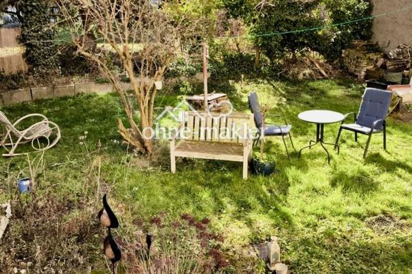 2-Zimmer-Dachgeschosswohnung mit Garten im Gallusviertel
