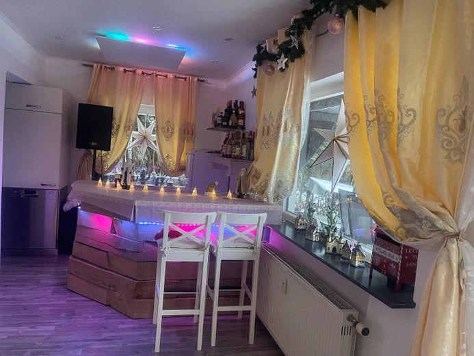 Wundervolles EFH in schönster Lage - Ab Sofort ohne Makler! – Wohnzimmer UG 1