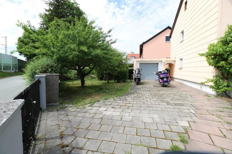 Einfahrt