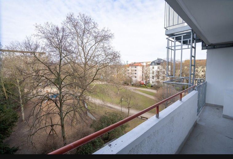 Stylish Oasis in the Heart of Frankfurt – Quiet, Green & Newly Renovated – Foto 8