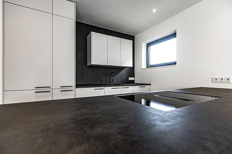 Stilvolle Neubau-DHH / Jetzt letzte Einheit sichern – Küche EG / Musterhaus