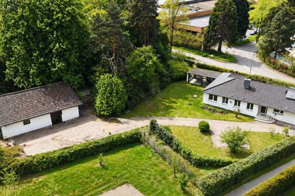 Rare opportunité : bungalow avec terrain de 3.677 m² dans un cadre idyllique à Eisental