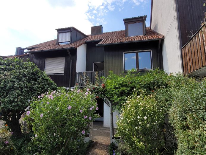 Großzügiges Reihenmittelhaus in Eching- von privat – Garten