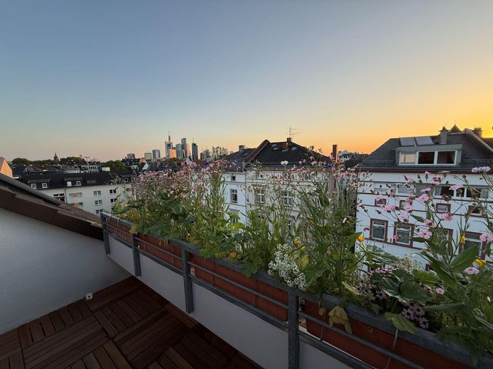 Maisonette in Traumlage mit Skyline-Blick & Dachterrasse – फोटो 2