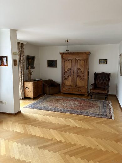 Krailling: Großzügiges Reihenmittelhaus + Garage (optional) – Wohnzimmer