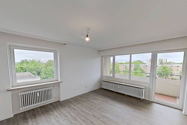 Schön geschnittene 2-Zimmer-Wohnung mit großem BALKON