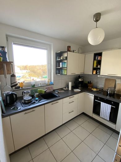 Maisonette Wohnung mit  4-Zimmer, Balkon, Bad mit Fenster und Badewanne – Foto 4