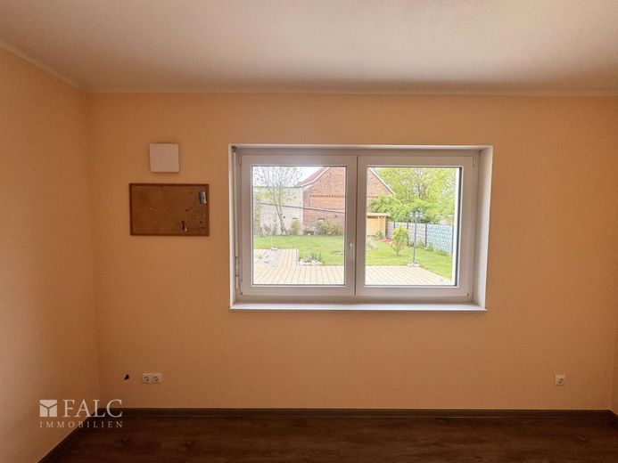 Energieeffizienzhaus A+ mit großem Grundstück, Privatsphäre und viel Natur - provisionsfrei! – Arbeitszimmer