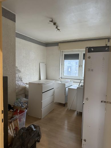 Lokal handlowy o powierzchni 95 m² z dużą witryną i potencjałem klientów z ulicy | Atrakcyjny bonus na remont! – 3. Raum 