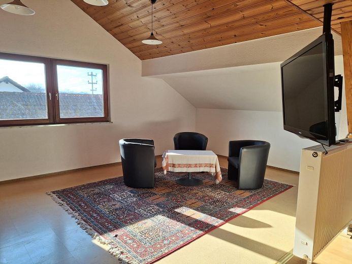 Casa residenziale con capannoni di stoccaggio senza commissioni – Foto 34