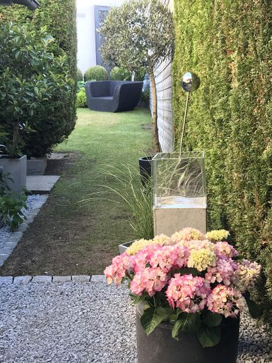 Escl. piano terra HH /appartamento e apt., garage, giardino, camino, RISCALDAMENTO NUOVO PREZZO SU RICHIESTA – Garten
