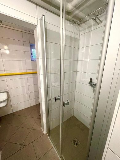 WC mit Dusche Keller