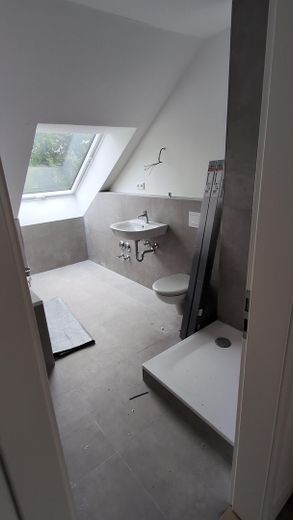 Luminoso appartamento di 2 locali (mansarda, ca. 70m², prima occupazione!) – Foto 7