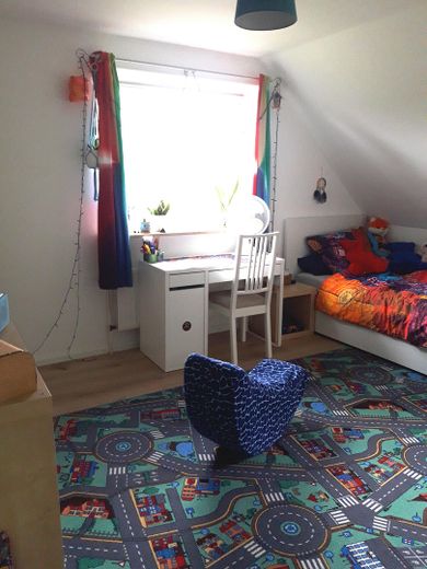 repräsentatives Zweifamilienhaus – Schlafzimmer 2 DG