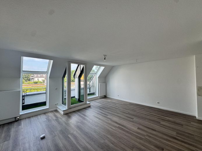 Komfortable Stadtwohnung mit Aufzug – Wohn-/Essbereich