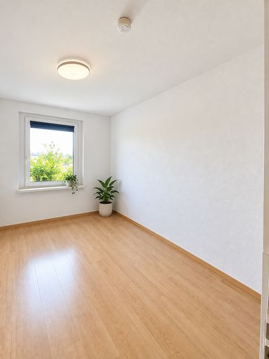 APPARTAMENTO TOP con 3 locali, ampio balcone e cucina componibile a Elterlein – Referenzfoto Arbeitszimmer