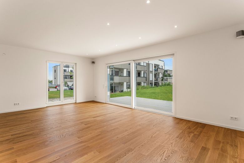 Exklusives Einfamilienhaus mit hochwertiger Ausstattung, Garage und Garten – EG - Wohnzimmer