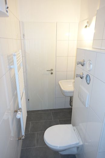 PB Stadtheide: Світла квартира 34 м² з балконом, енергетичний стандарт новобудови – Bad