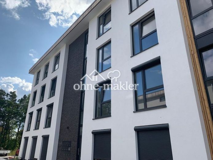 Appartement exclusif de 3 pièces avec grande terrasse ensoleillée et cuisine équipée haut de gamme – Foto 1