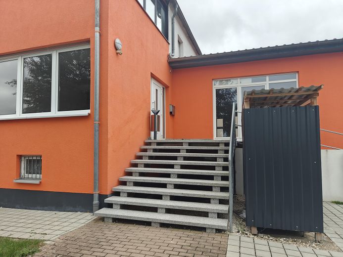 Helle Gewerbefläche in Gunzenhausen Top-Zustand, flexible Nutzung & eigene Parkplätze Provisionsfrei – Foto 5