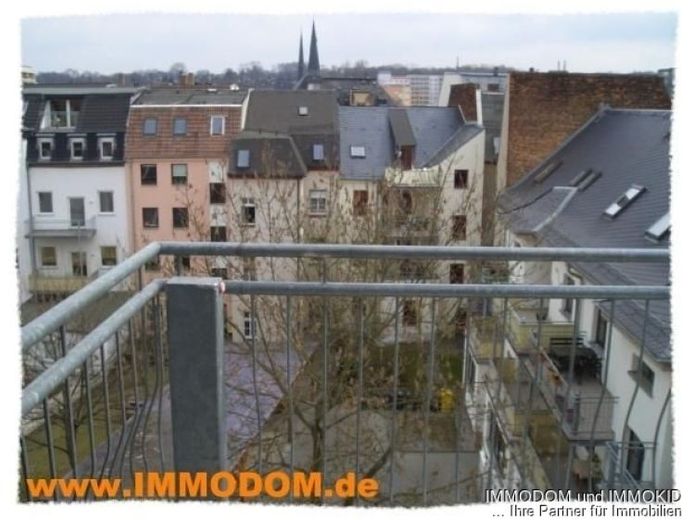 4-Zimmer-Wohnung mit BALKON und Fernblick, traumhaft schön, in Zwickau zu vermieten!!! – Foto 1