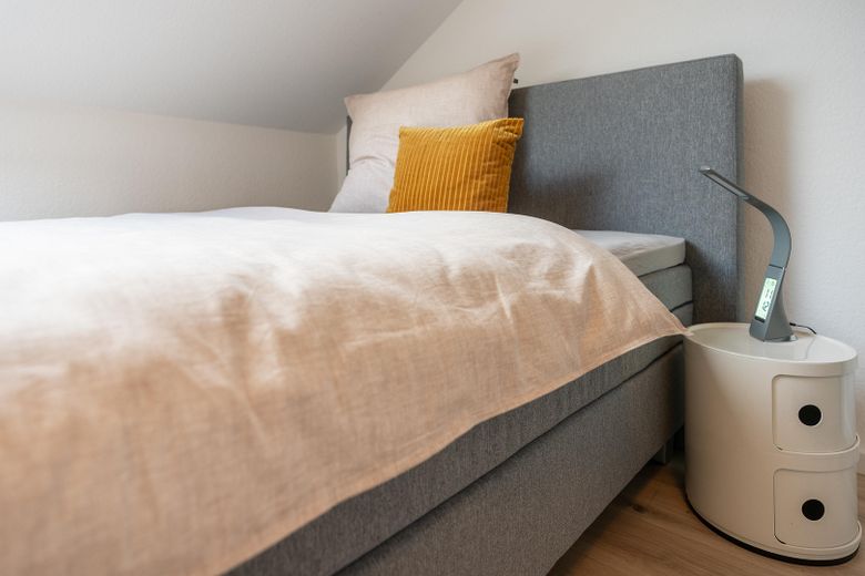 Wohnen auf Zeit - komplett möbliert und renoviert – Schlafzimmer