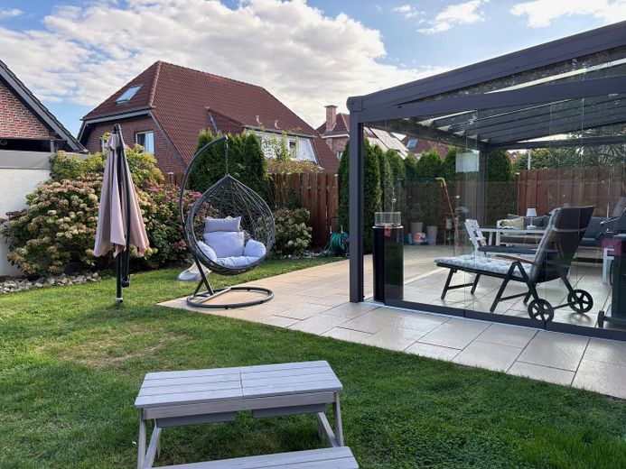 Appelhülsen: Zadbany bliźniak w spokojnej i zielonej ślepej uliczce – Garten