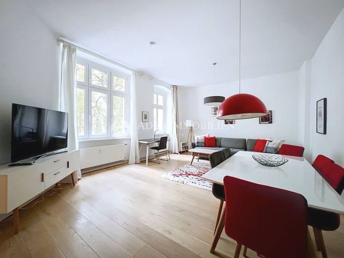 Elegante appartamento di 2 locali in una posizione ricercata nel quartiere Wins – Foto 1