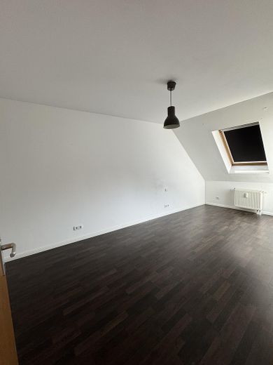 stilvolle 2-Zimmer-DG-Wohnung mit beeindruckender Raumhöhe - zentral in Mz-Kastel, von privat – Foto 8