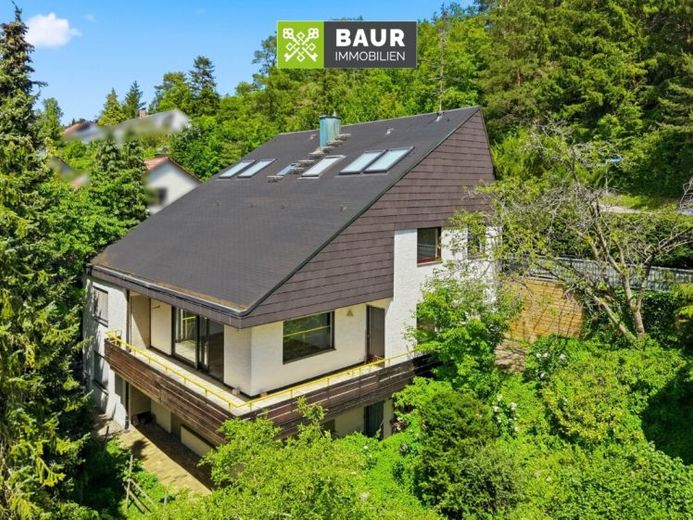 360° | Traumhafte Hanglage mit Alpenblick – Großzügiges Wohnen mit Einliegerwohnung auf über 300 m² – Foto 1
