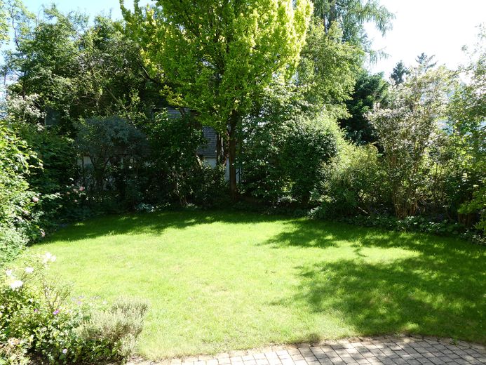 Hochwertige DHH in ruhiger Toplage München-Obermenzing – Südgarten