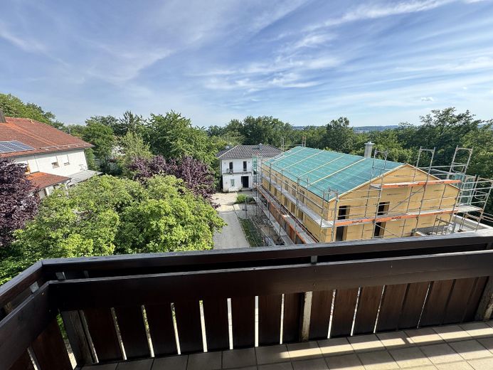 Wohnen mit Waldblick im begehrten Wohngebiet PA-Hacklberg – Balkon (Süden)