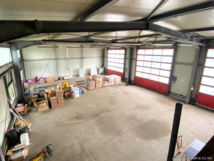 Gewerbehalle mit Erweiterungsbau und Wartungsgrube in Oelsnitz Vogtland – VUB0002466-5