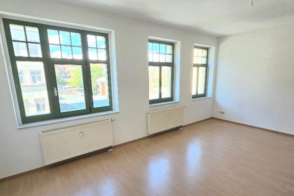 Super 2-Raum-Whg. mit gr. Balkon und gr. Küche