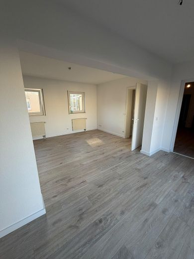 شقة تمليك عصرية ومشرقة عند بحيرة موغلسي – انتقل إليها واشعر بالراحة – Winterbalkon/Wohnzimmer