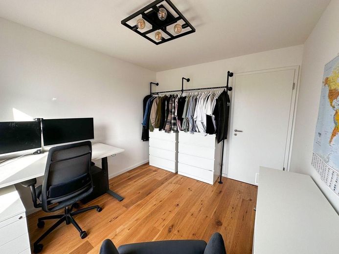 Liebevoll eingerichtete fantastische Wohnung – Foto 3