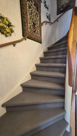 Dom szeregowy w Bad Gandersheim z pięknym ogrodem i piwnicą OD OSOBY PRYWATNEJ! – geschwungene Holztreppe ins OG